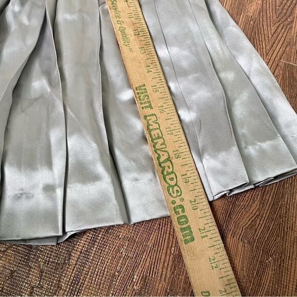 CHRISTIAN DIOR‎ Vintage Silver Silk Satin Pleated A-Line Mini Skirt 4P - Picture 6 of 6